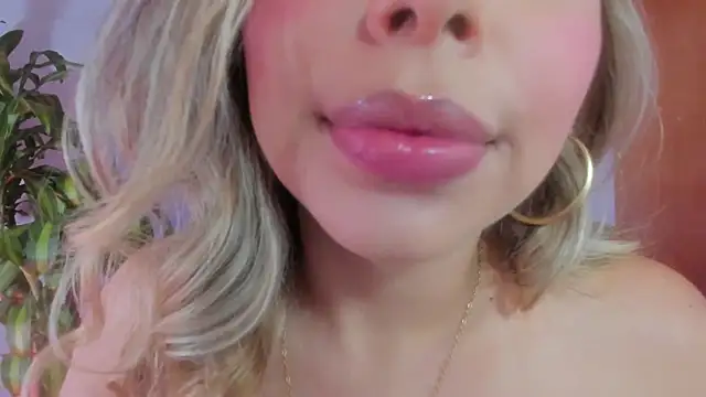Živý XXX chat crisbell_lopez