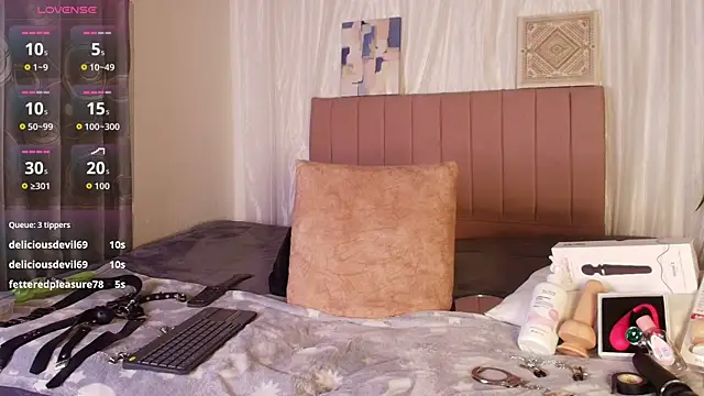 Petite_pepper – Naživo XXX chat