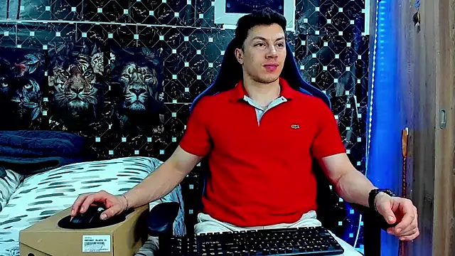javiersexymann Adlı Modelin Canlı XXX Sohbeti