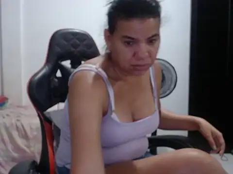 Adriana_0312 Chat XXX in diretta