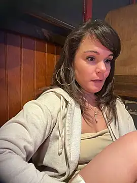 BaileyMFox XXX чат на живо