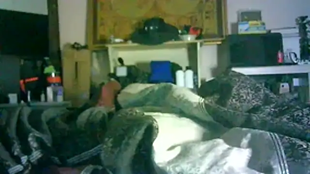 XXX chat uživo modela CR3M3_FIR3