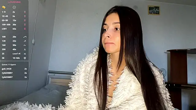 XXX chat uživo modela MikaKatito