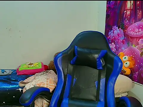 Karol_naughty 现场XXX聊天