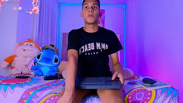 Živý XXX chat dilan_alfonzo