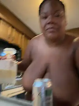 InterRacialFacial7296 现场XXX聊天