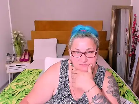 Sugarmommy_69X live XXX chat