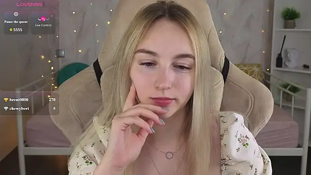 Shy_Polly Chat XXX live