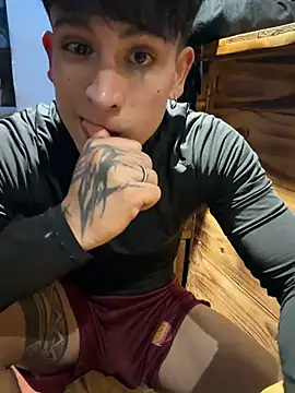 _Tomy08calderon 라이브 XXX 채팅