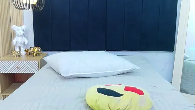 EbonyCoWorker Chat XXX live