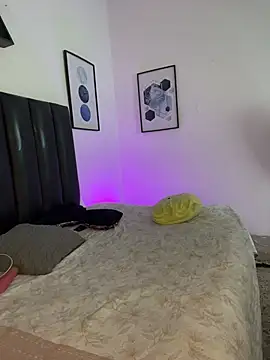 Bella_Tyfany Adlı Modelin Canlı XXX Sohbeti
