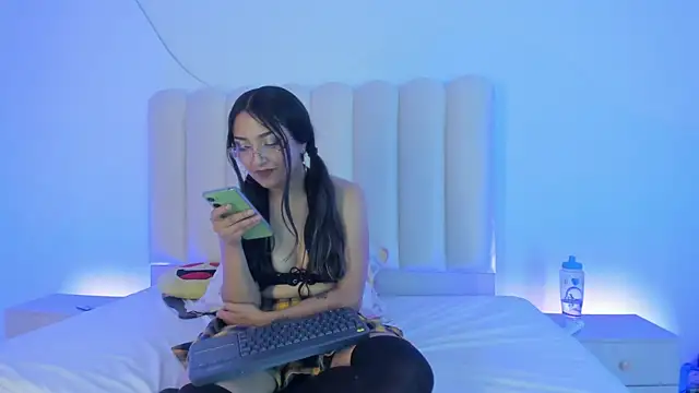 XXX chat uživo modela KendraPolett