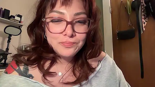 XXX chat uživo modela native_naya