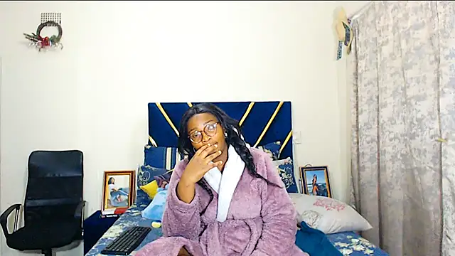 veronica1xxxn Live XXX chat