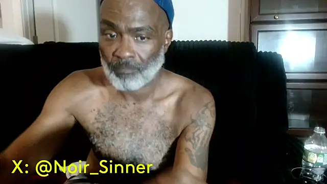 צ'אט XXX בשידור חי של sinnernoir