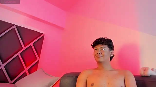 Asier_23 Adlı Modelin Canlı XXX Sohbeti