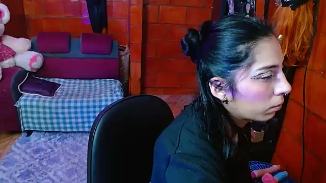 Chat XXX Live Raven__purple