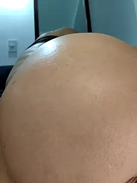estrella_tastyのライブXXXチャット