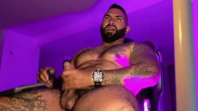 Max-prada Live XXX Chat