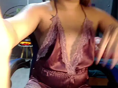 Chandria_Wilson live XXX chat