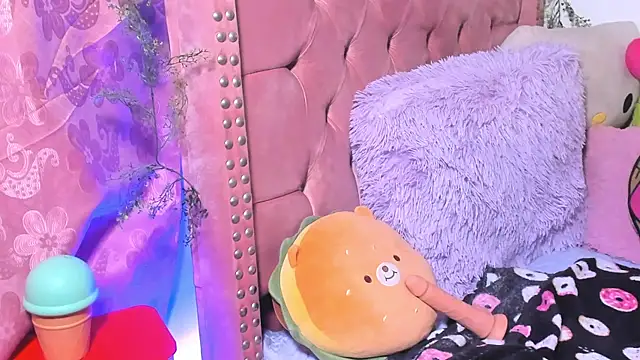 LillyCandy Chat XXX in diretta