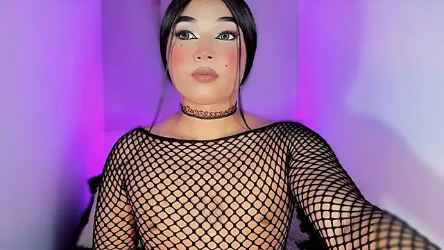 Chat +18 de misstreslatin ao vivo