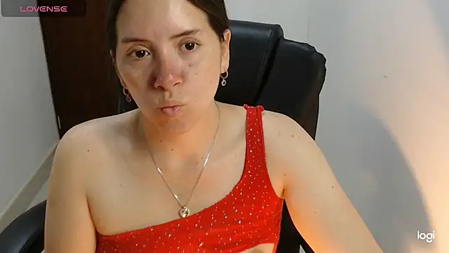 spicey_latina 现场XXX聊天