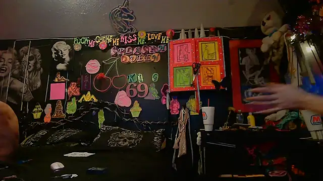 Splash_Queen420's Live XXX Chat