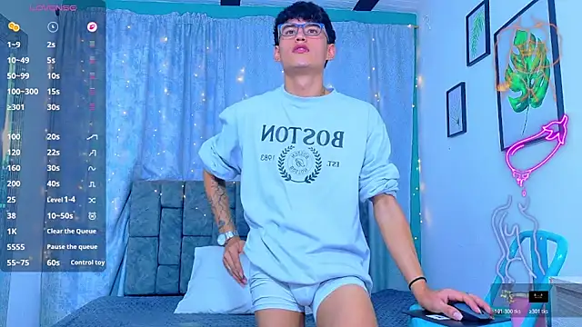 แชท XXX สดของ NicolasTorrez