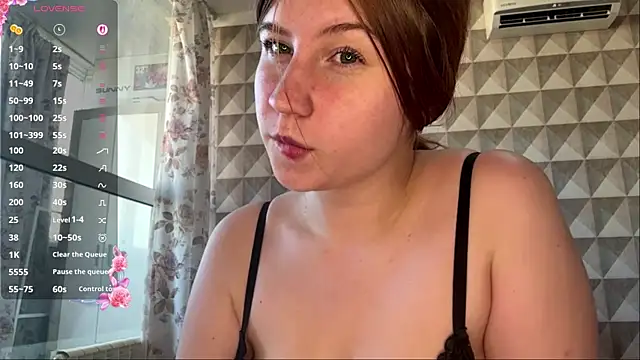 EmmaLovelyBB Chat XXX in diretta