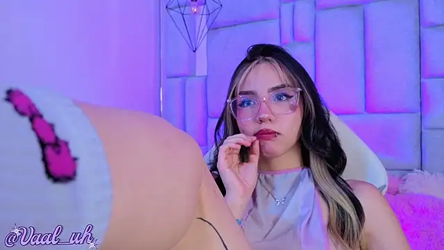 XXX chat uživo modela Valuh_Blake