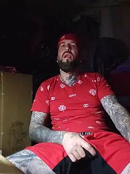 Chatroom XXX en direct de Beardedtattood
