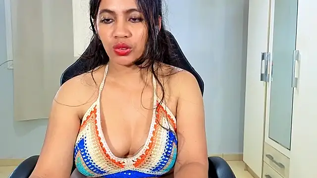 Chat +18 de FannyXhot ao vivo