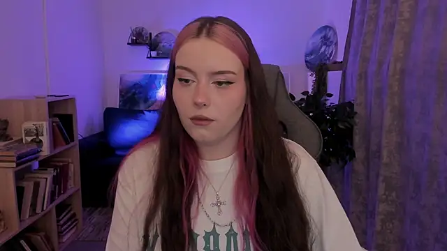 Chat +18 de CoraMiel ao vivo