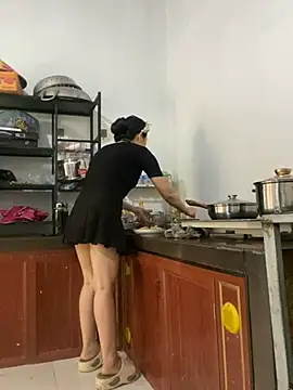 Ivy_Trix2's Live XXX Chat