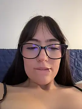 Chat +18 de Hinata_3 ao vivo