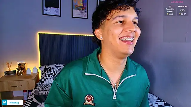 Živý XXX chat Leo_Savage_