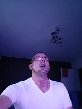 Czat XXX na żywo – hwdpjp71