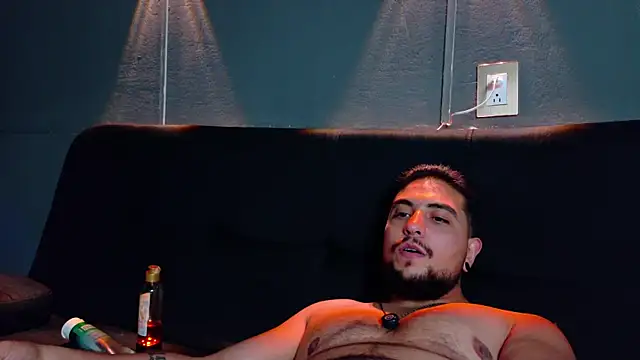 Marcus_Aress777 Chat XXX in diretta