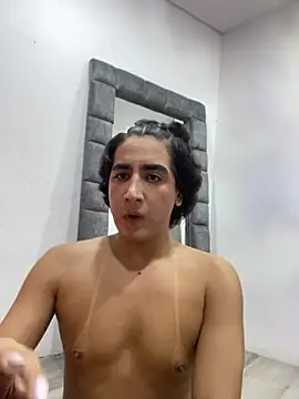 Chatroom XXX en direct de SamaraPike