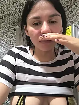 แชท XXX สดของ Daniela-rosee