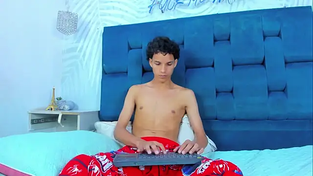Chat XXX en directo de LatinPrince_