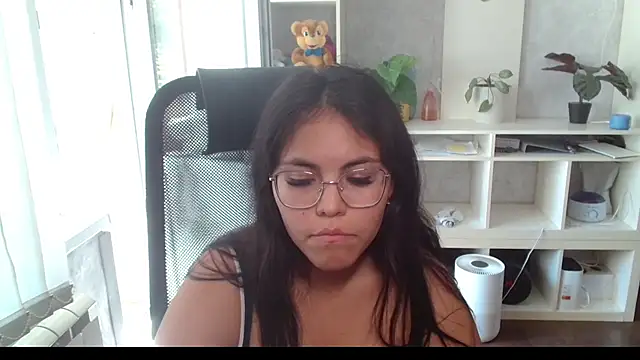 Anda_here's Live XXX Chat