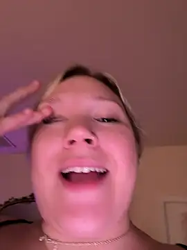 PiggyRose's Live XXX Chat