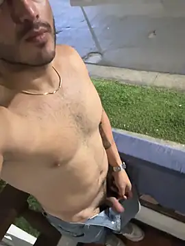 Chatroom XXX en direct de noahstevenss