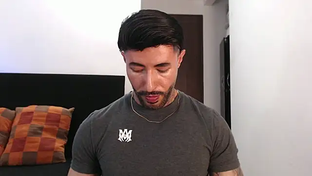 andrea_de_lucaa – webcam-show