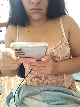 euahotmarii3 Chat XXX in diretta