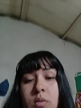 Luu_19's Live XXX Chat