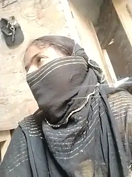 Maidangirl Adlı Modelin Canlı XXX Sohbeti