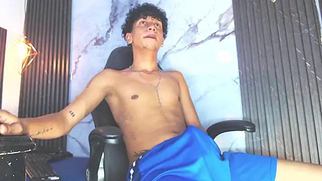 BlakeSttone's Live XXX Chat